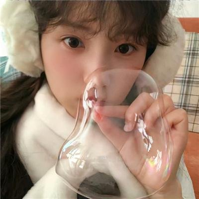女学生和亨利先生